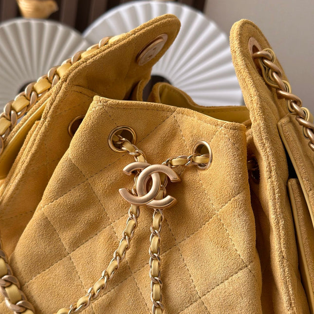 CHANEL 25S HOBO BAG 22 IN YELLOW SUEDE GOLD HARDWARE