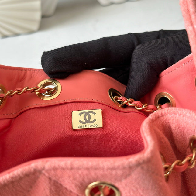 CHANEL 25S HOBO BAG 22 IN CORAL PINK SUEDE GOLD HARDWARE