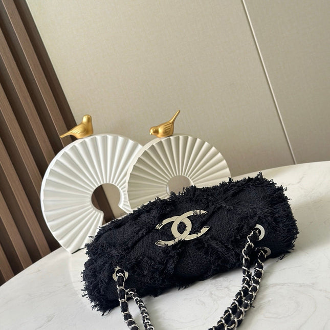 CHANEL 26S FLAP BAG 27 IN BLACK TWEED