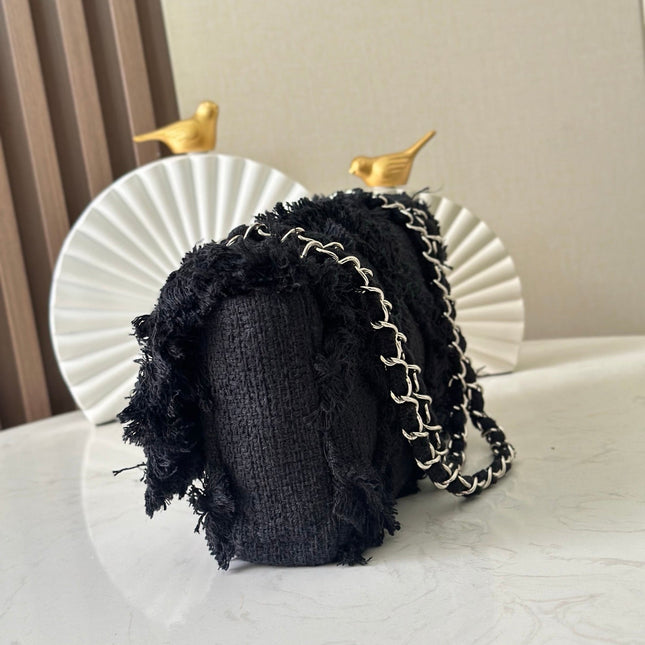 CHANEL 26S FLAP BAG 27 IN BLACK TWEED