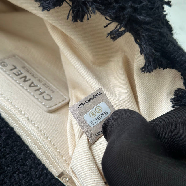 CHANEL 26S FLAP BAG 27 IN BLACK TWEED