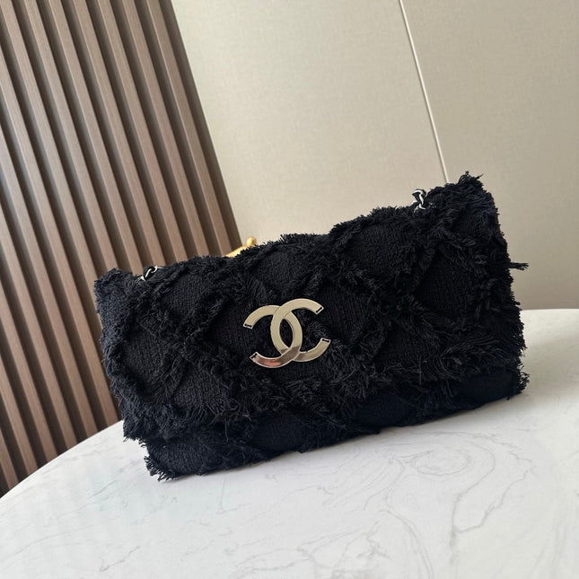 CHANEL 26S FLAP BAG 38 IN BLACK TWEED