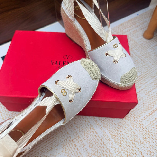 VALENTINO 26S ESPADRILLE WEDGE SANDALS 95 MM IN WHITE SUEDE