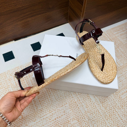 YSL 26S THONG SANDALS IN BEIGE RAFFIA AND DARK RED GLOSSY CALFSKIN