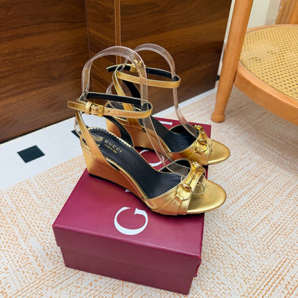 GUCCI 26S WEDGE SANDALS 80 MM IN GOLD CALFSKIN