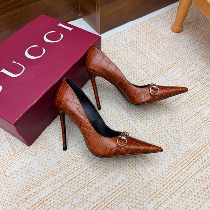 GUCCI 26S HORSEBIT PUMPS 105 MM IN BROWN CROCODILE EMBOSSED LEATHER