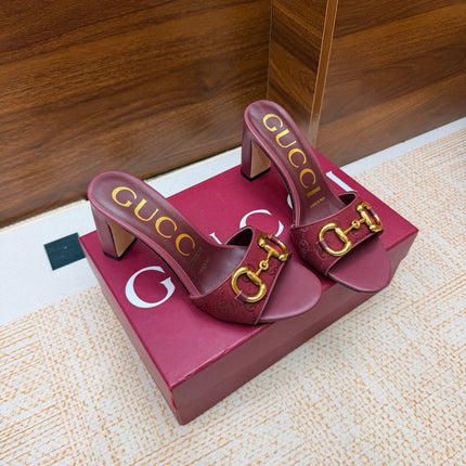 GUCCI 26S HORSEBIT HEEL SANDALS 85 MM IN DARK RED GG CANVAS