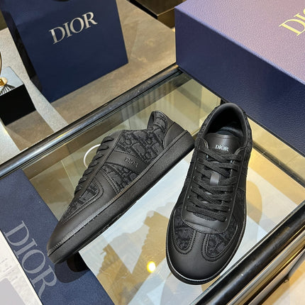 DIOR 26S LOW-TOP SNEAKERS IN BLACK DIOR OBLIQUE JACQUARD AND CALFSKIN