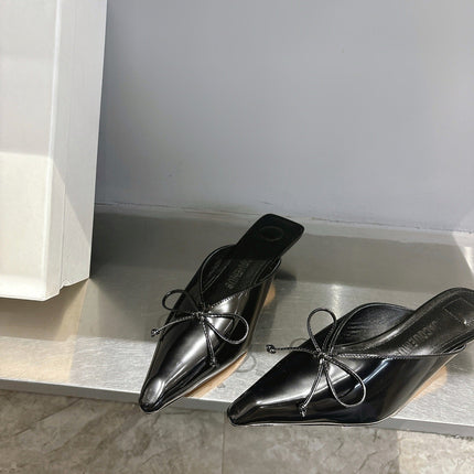 JACQUEMUS 26S HEELED MULES IN BLACK CALFSKIN