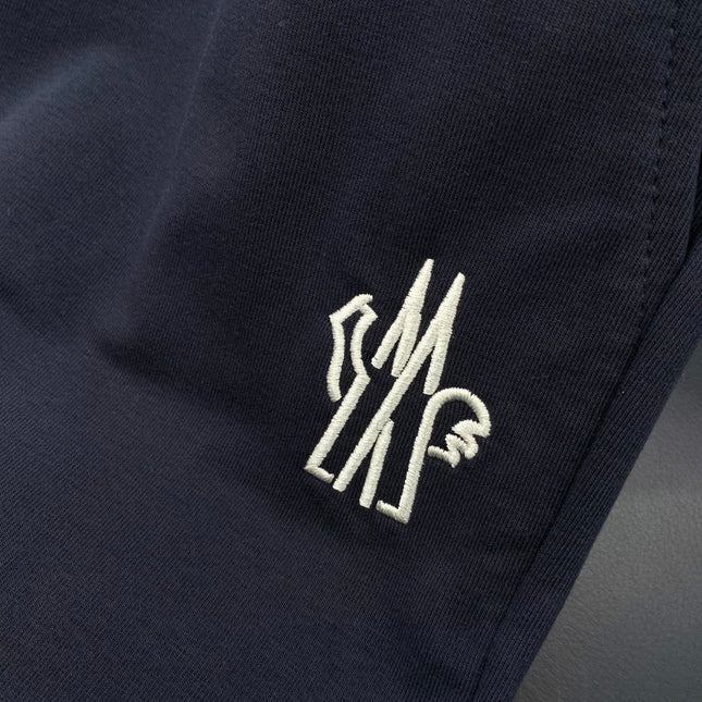 MONCLER 26S SHORTS 591