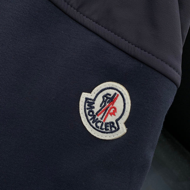 MONCLER 26S SHORTS 591
