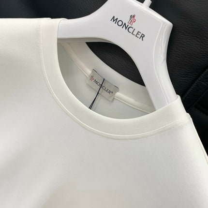 MONCLER 26S SHORT SLEEVE SET 558