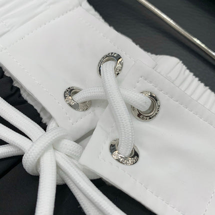MONCLER 26S SHORTS 567
