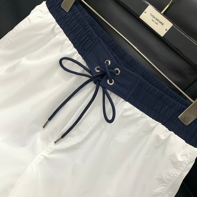MONCLER 26S SHORTS 568