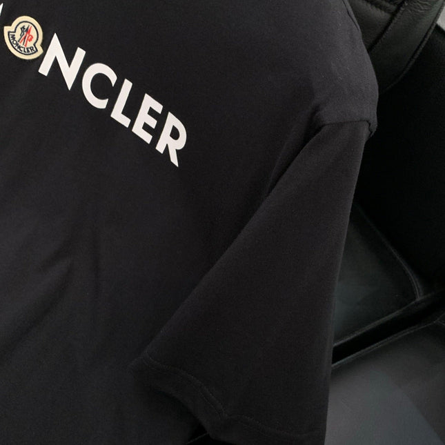 MONCLER 26S SHORT-SLEEVE T-SHIRT 670