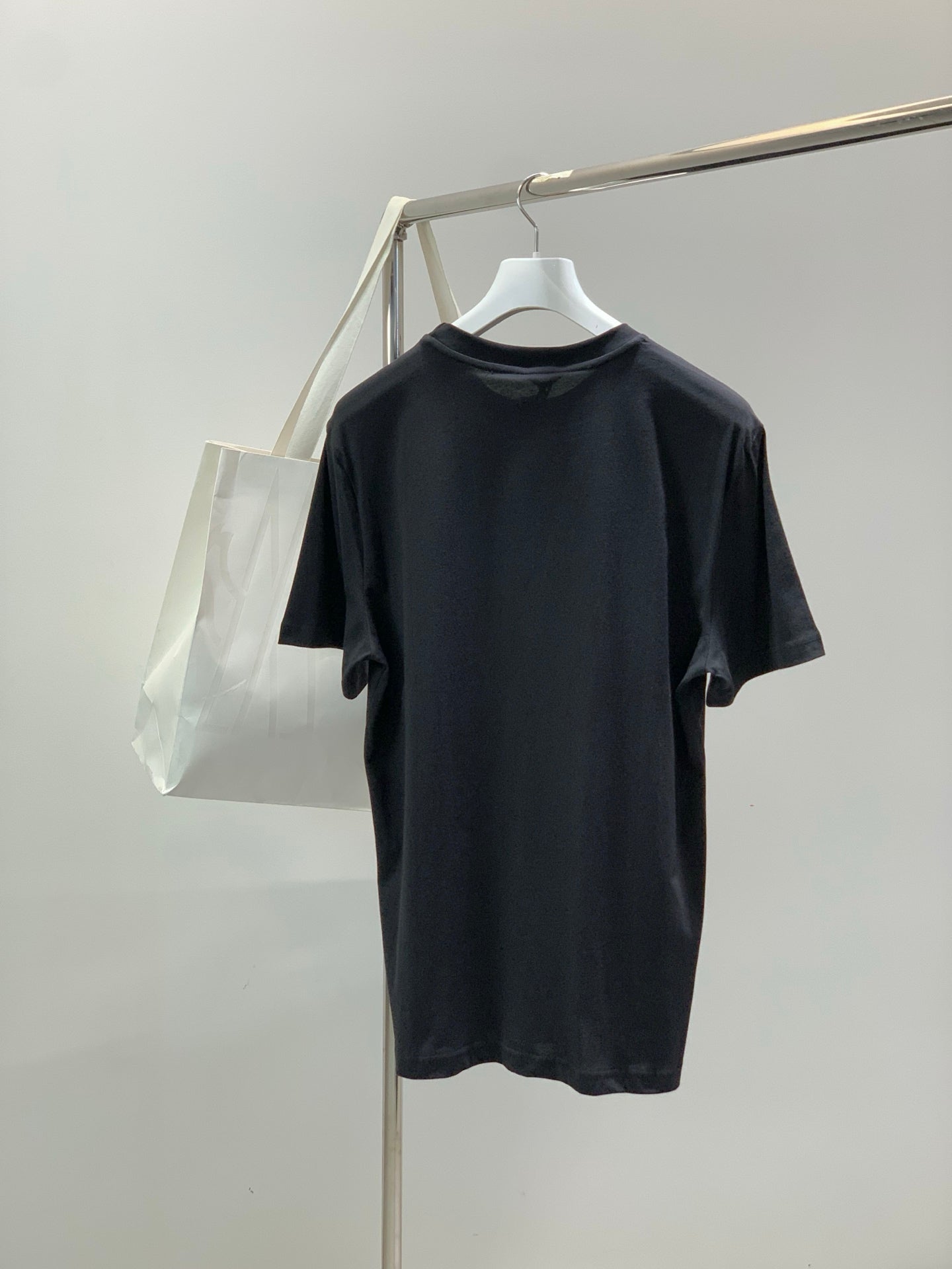 MONCLER 26S SHORT-SLEEVE T-SHIRT 670