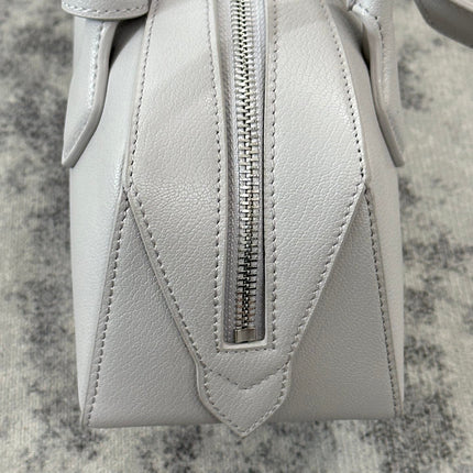 LE TECKEL MEDIUM BAG 32 IN PLATINUM GOATSKIN
