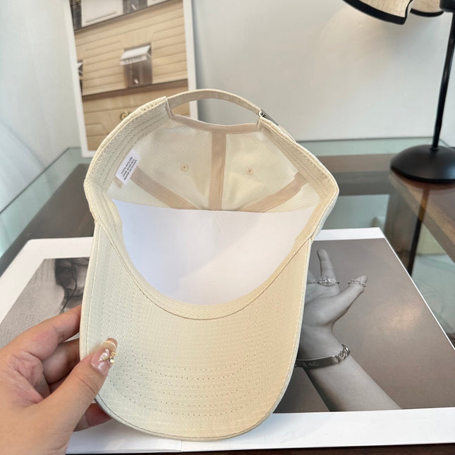 MIUMIU BASEBALL CAP STYLE 22