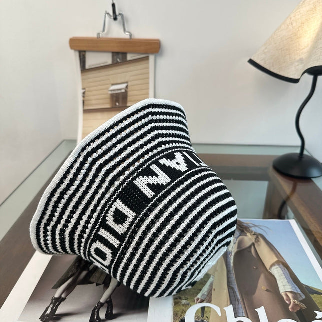 DIOR 26S KNIT BUCKET HAT STYLE 249
