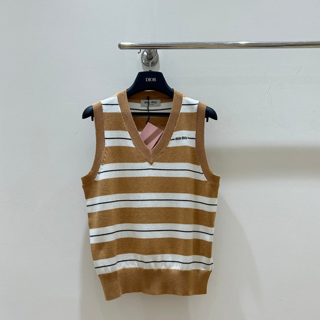 MIUMIU KNIT VEST STYLE 840