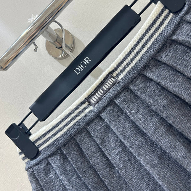 MIUMIU SKIRT STYLE 631
