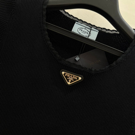 PRADA 26S SHORT-SLEEVE RIBBED KNIT TOP 1153