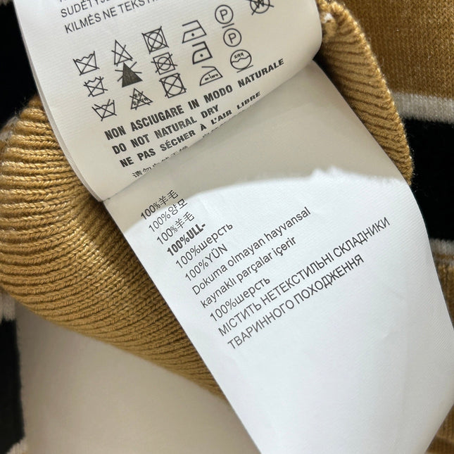 PRADA 26S CROPPED KNIT POLO SHIRT STYLE 934
