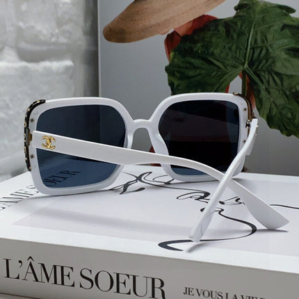 CHANEL 26S OVERSIZED SQUARE SHAPE IN ACETATE 399824