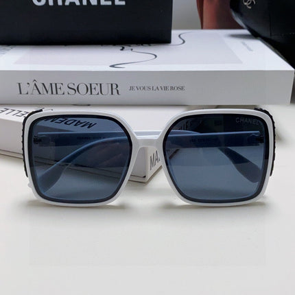 CHANEL 26S OVERSIZED SQUARE SHAPE IN ACETATE 399824