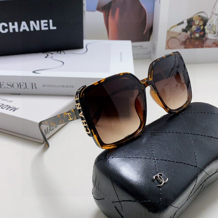 CHANEL 26S OVERSIZED SQUARE SHAPE IN ACETATE 399825