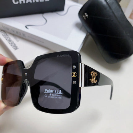 CHANEL 26S OVERSIZED SQUARE SHAPE IN ACETATE 399830
