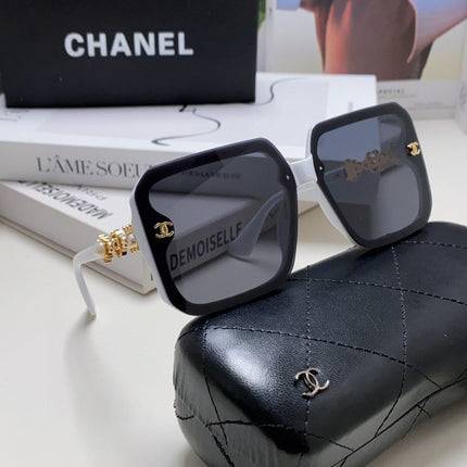 CHANEL 26S OVERSIZED SQUARE SHAPE IN ACETATE 399831