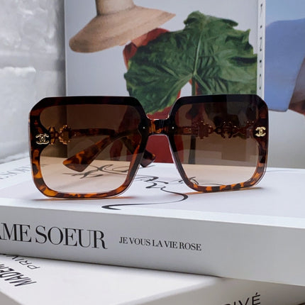 CHANEL 26S OVERSIZED SQUARE SHAPE IN ACETATE 399832