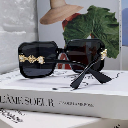 CHANEL 26S OVERSIZED SQUARE SHAPE IN ACETATE 399833
