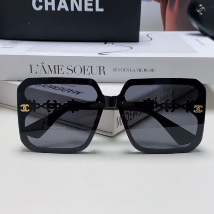 CHANEL 26S OVERSIZED SQUARE SHAPE IN ACETATE 399833