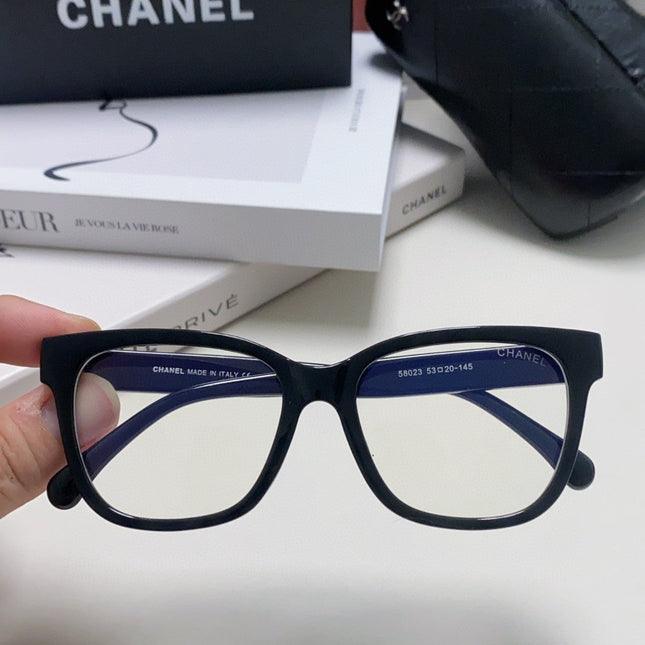 SQUARE SUNGLASSES 632890 IN BLACK ACETATE