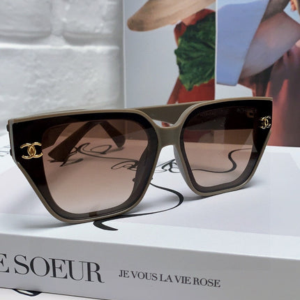 CHANEL 26S OVERSIZE SQUARE FRAME IN ACETATE 404638