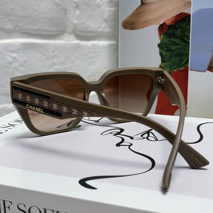 CHANEL 26S OVERSIZE SQUARE FRAME IN ACETATE 404638