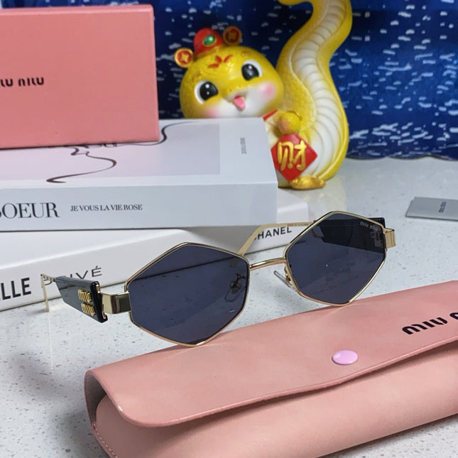 LOGO SUNGLASSES 560866 IN GOLD METAL BLACK LENS