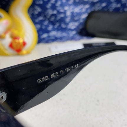 CHANEL 26S SHIELD FRAME IN ACETATE 417174