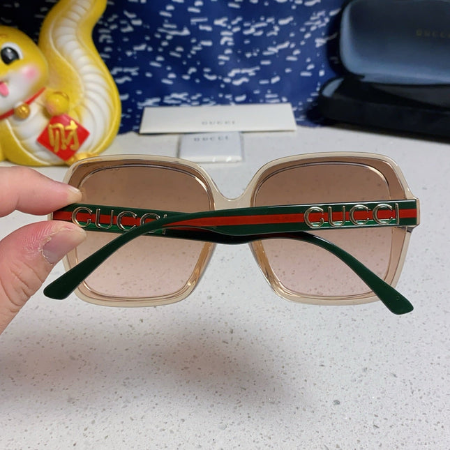 SQUARE FRAME SUNGLASSES 573309 IN ACETATE EMBOSSED LOGO