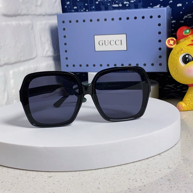 SQUARE FRAME SUNGLASSES 573309 IN ACETATE EMBOSSED LOGO