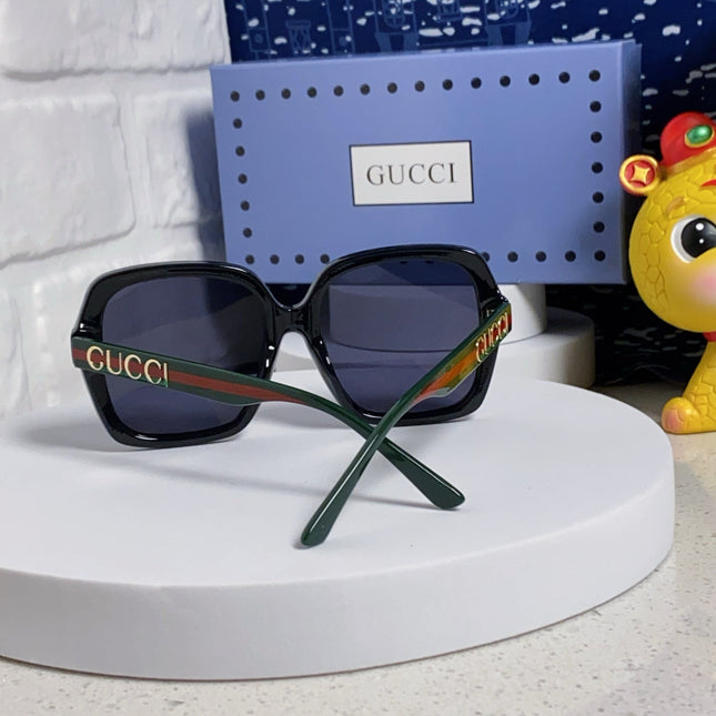 SQUARE FRAME SUNGLASSES 573309 IN ACETATE EMBOSSED LOGO