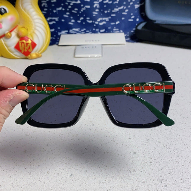 SQUARE FRAME SUNGLASSES 573309 IN ACETATE EMBOSSED LOGO