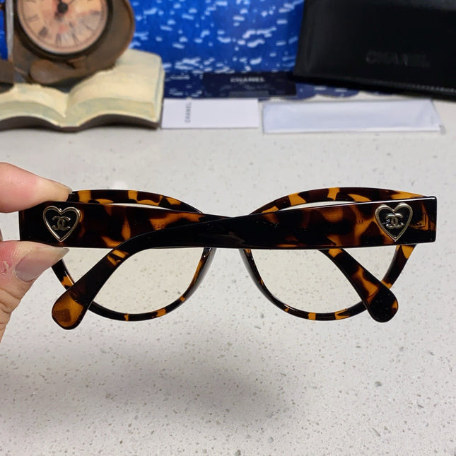 CHANEL 26S BUTTERFLY SHAPE IN ACETATE 417191