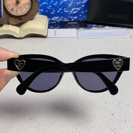 CHANEL 26S BUTTERFLY SHAPE IN ACETATE 417194