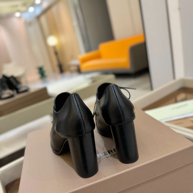 BURBERRY 26S LACE-UP HIGH HEELS 95 MM IN BLACK CALFSKIN