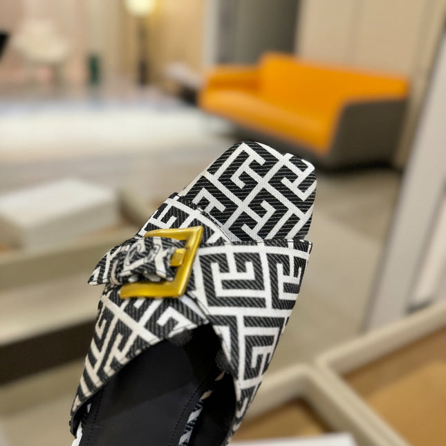 BALMAIN 26S SANDALS IN BLACK AND WHITE CANVAS