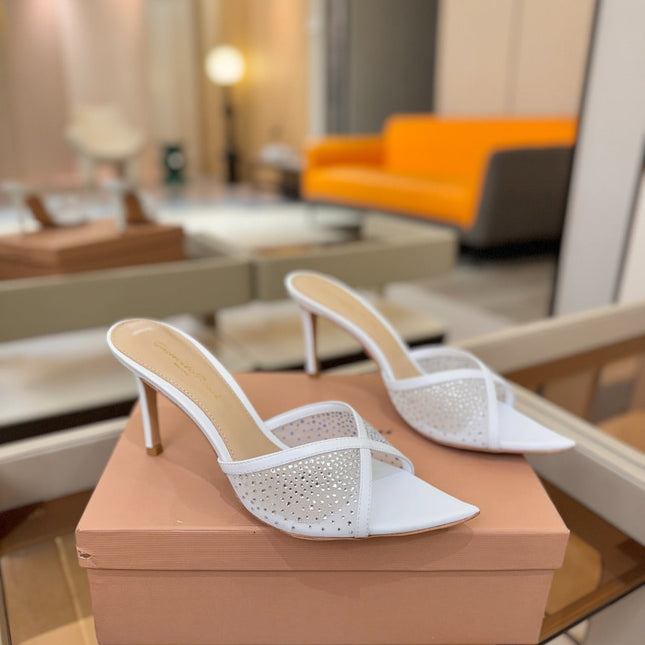 GIANVITO ROSSI 26S POINTED TOE HIGH HEELS 85 MM IN WHITE LAMBSKIN WITH RHINESTONE STRAP