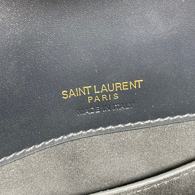 LE 37 SMALL BUCKET BAG 20 IN BLACK CALFSKIN GOLD HARDWARE